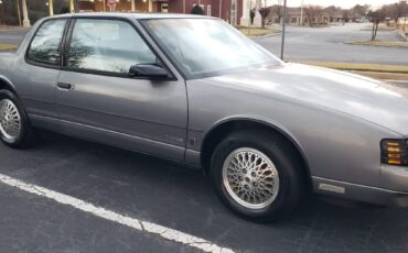 Oldsmobile-Toronado-1987-Coupe-12