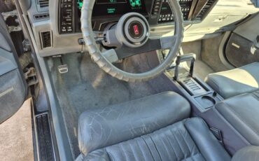 Oldsmobile-Toronado-1987-Coupe-14