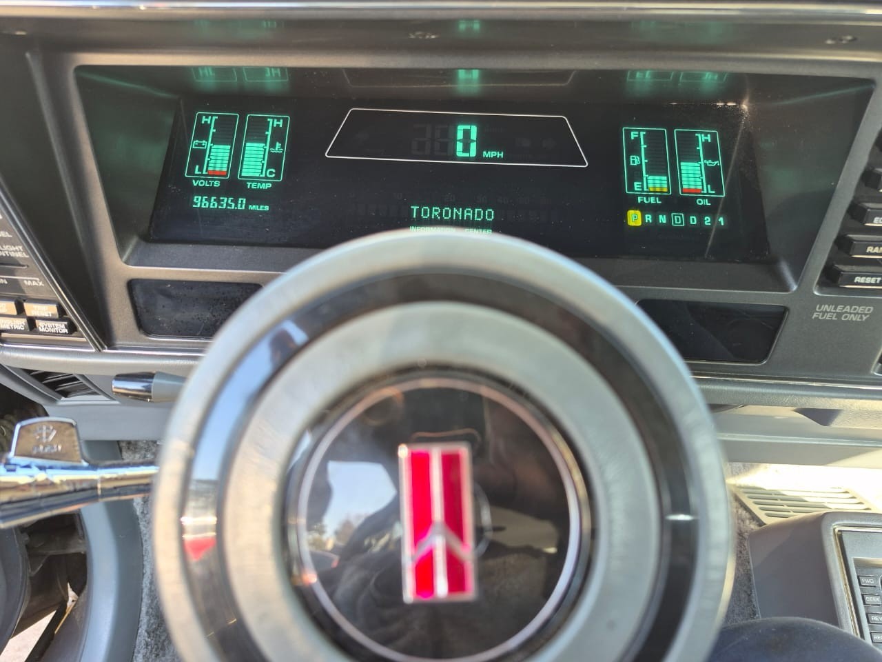 Oldsmobile-Toronado-1987-Coupe-15