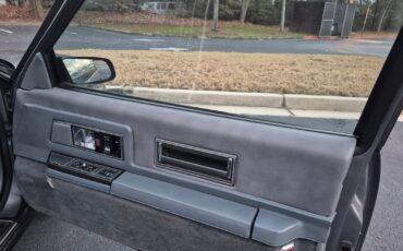 Oldsmobile-Toronado-1987-Coupe-17