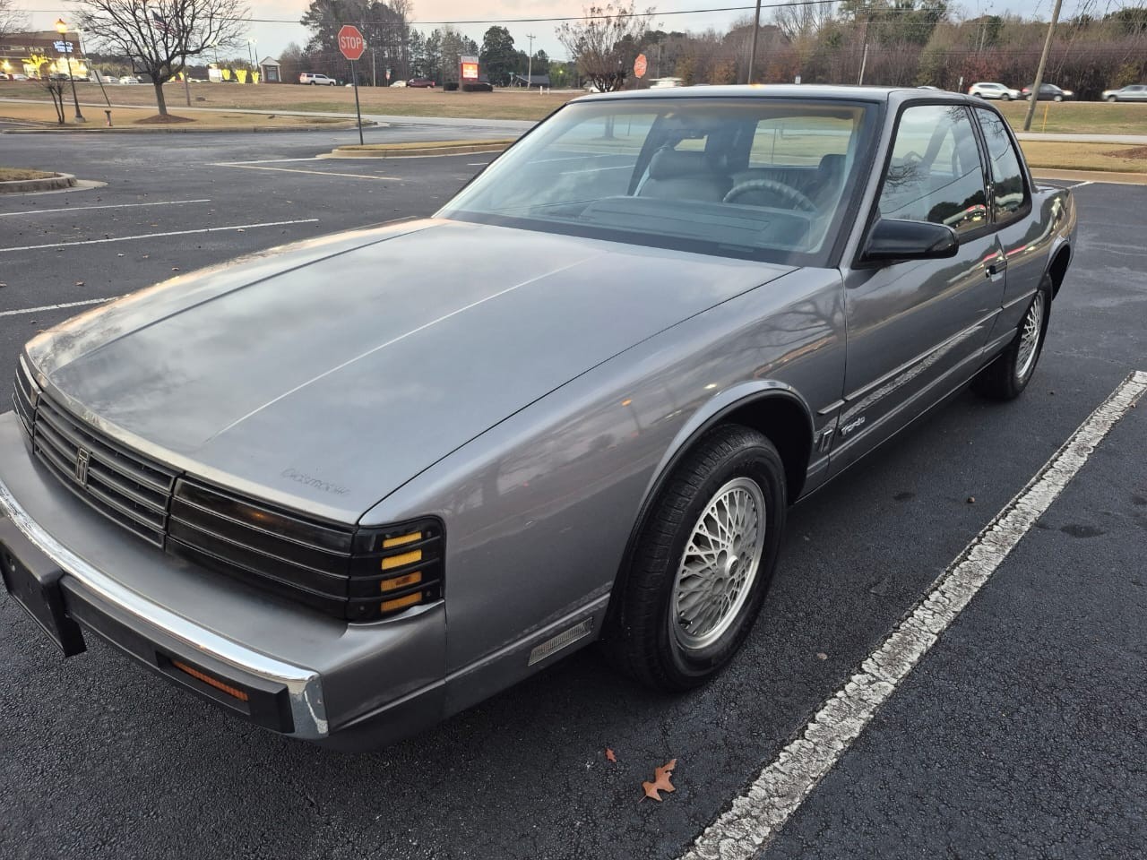 Oldsmobile-Toronado-1987-Coupe