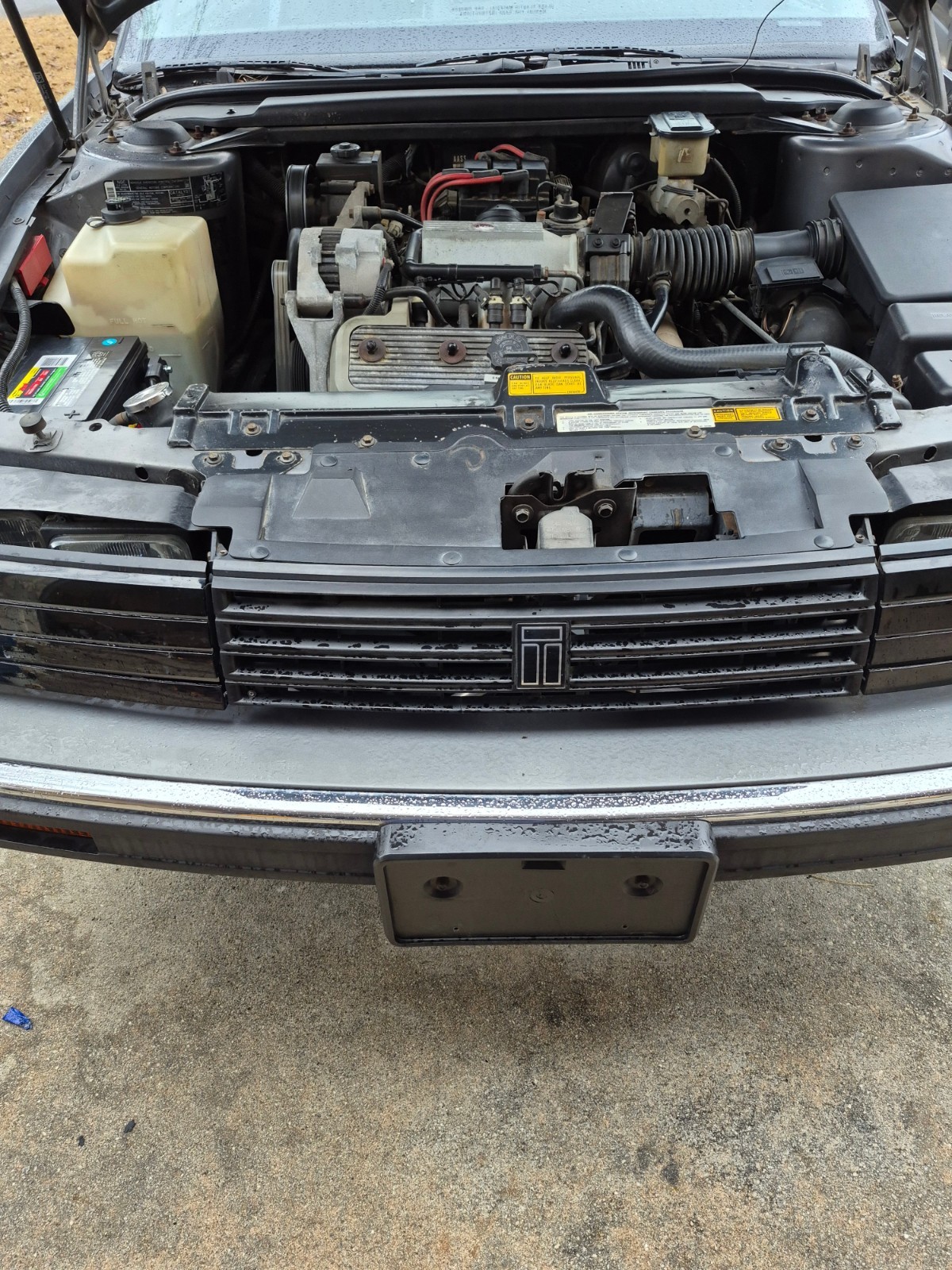 Oldsmobile-Toronado-1987-Coupe-19