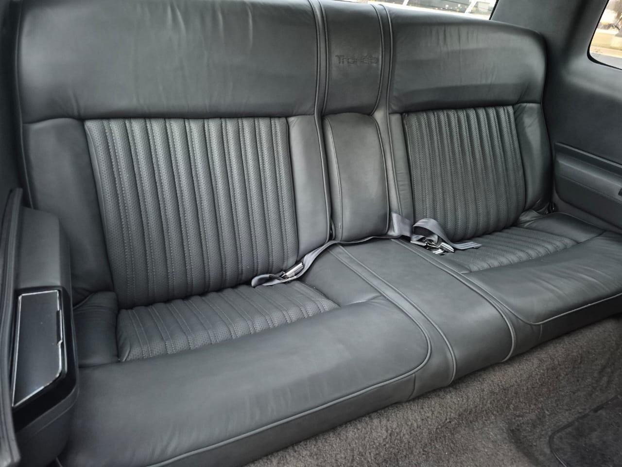 Oldsmobile-Toronado-1987-Coupe-2