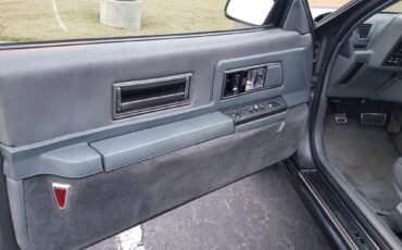 Oldsmobile-Toronado-1987-Coupe-8