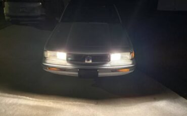 Oldsmobile-ciera-1996-white