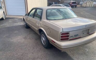 Oldsmobile-ciera-sl-1995-2