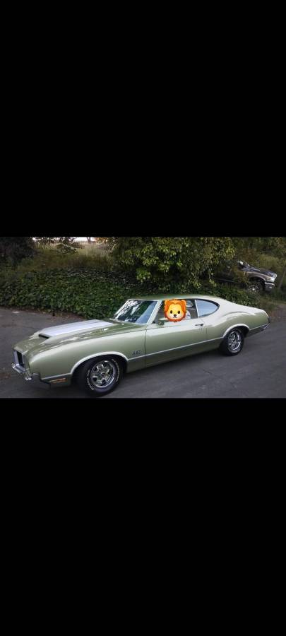 Oldsmobile-cutlass-s-1972-green-2