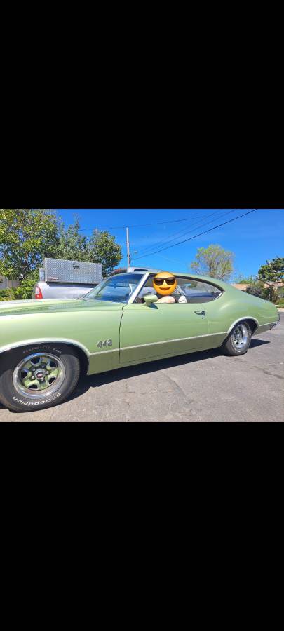 Oldsmobile-cutlass-s-1972-green-5