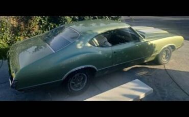 Oldsmobile-cutlass-s-1972-green-6