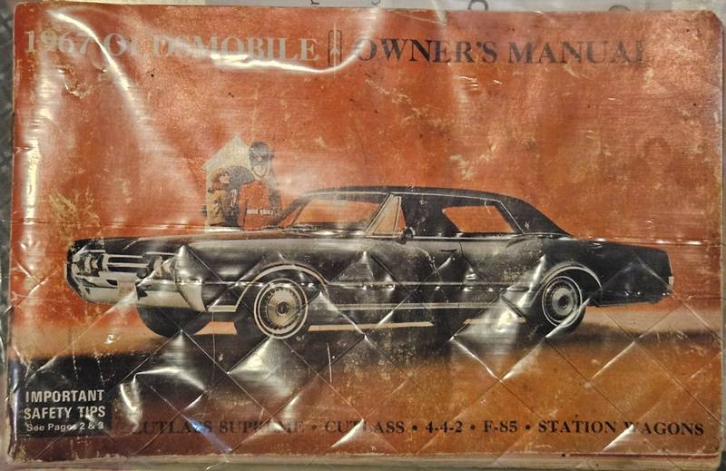 Oldsmobile-cutlass-supreme-1967-5