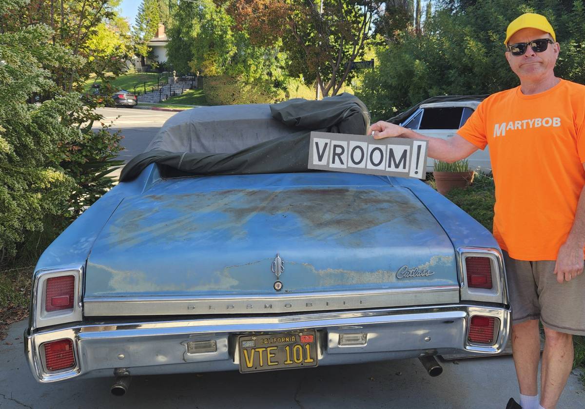 Oldsmobile-cutlass-supreme-1967-blue