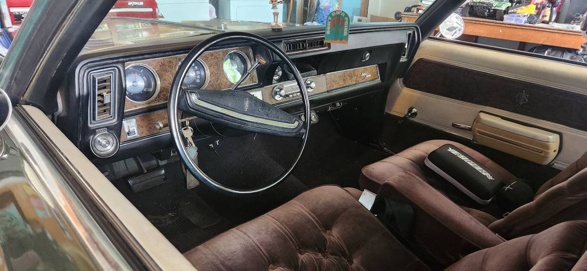 Oldsmobile-cutlass-supreme-1970-3