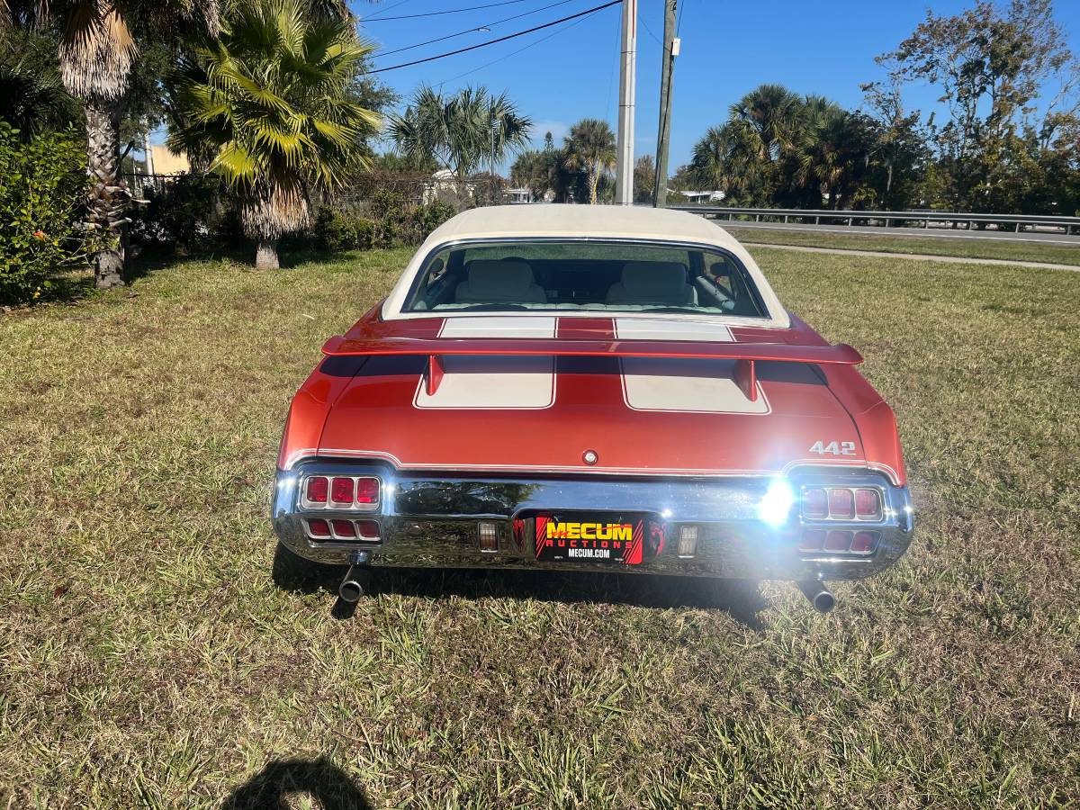 Oldsmobile-cutlass-supreme-1972-orange-7