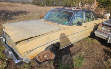 Oldsmobile-cutlass-supreme-1974-yellow-3