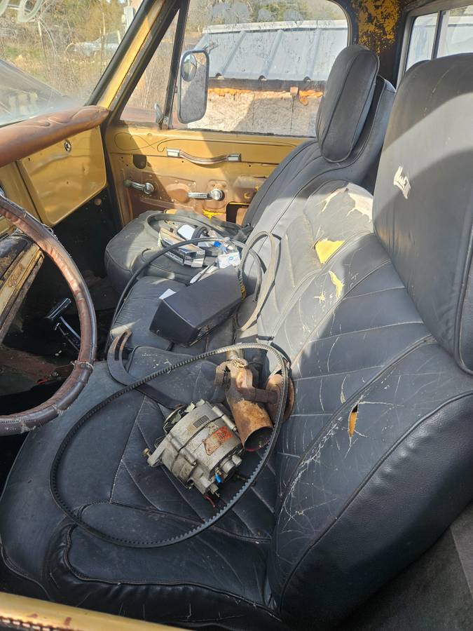 Oldsmobile-cutlass-supreme-1974-yellow-5