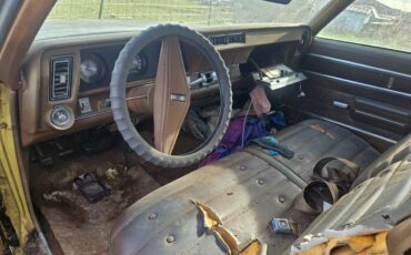 Oldsmobile-cutlass-supreme-1974-yellow-7