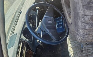 Oldsmobile-cutlass-supreme-1974-yellow-9