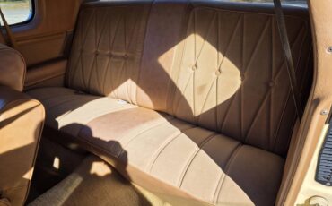 Oldsmobile-cutlass-supreme-1978-custom-18