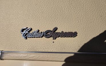 Oldsmobile-cutlass-supreme-1978-custom-2