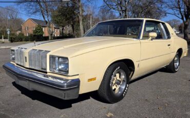 Oldsmobile-cutlass-supreme-1978-custom-21
