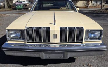 Oldsmobile-cutlass-supreme-1978-custom-9