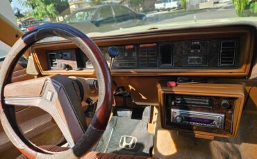 Oldsmobile-cutlass-supreme-1979-yellow-7