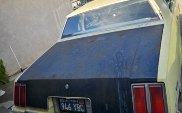 Oldsmobile-cutlass-supreme-1979-yellow-9