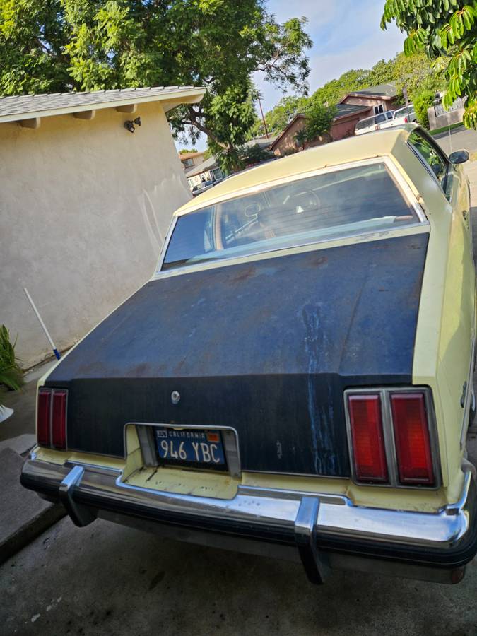 Oldsmobile-cutlass-supreme-1979-yellow-9
