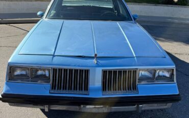 Oldsmobile-cutlass-supreme-1981-custom-1