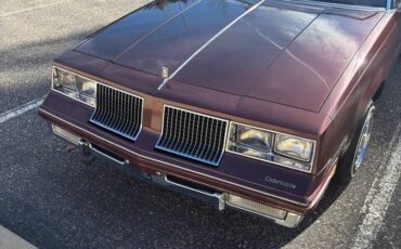 Oldsmobile-cutlass-supreme-1983-2