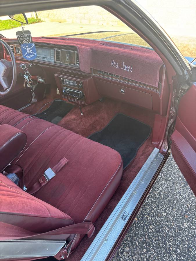 Oldsmobile-cutlass-supreme-1983-5