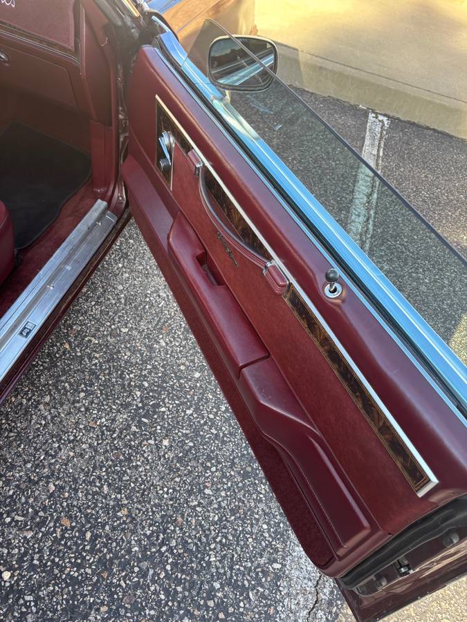 Oldsmobile-cutlass-supreme-1983-6