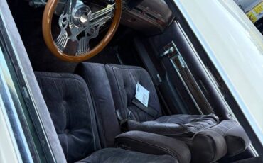 Oldsmobile-cutlass-supreme-1984-2