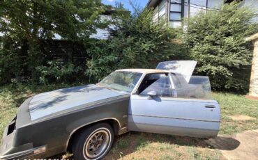 Oldsmobile-cutlass-supreme-1984-blue-5