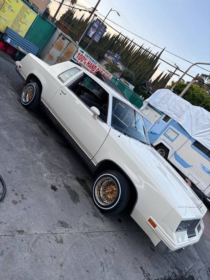 Oldsmobile-cutlass-supreme-1984