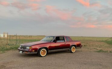 Oldsmobile-cutlass-supreme-1988-1
