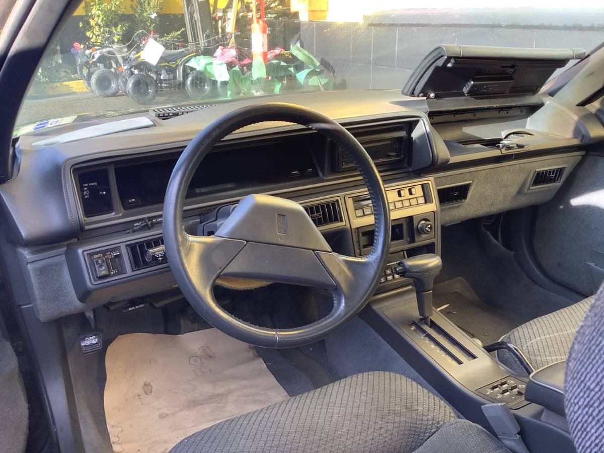 Oldsmobile-cutlass-supreme-1989-black-7