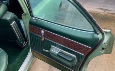 Oldsmobile-delta-88-1970-silver-11