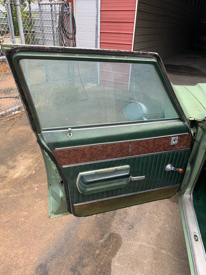 Oldsmobile-delta-88-1970-silver-6