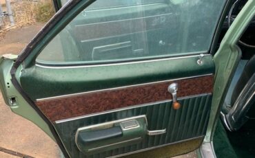 Oldsmobile-delta-88-1970-silver-7