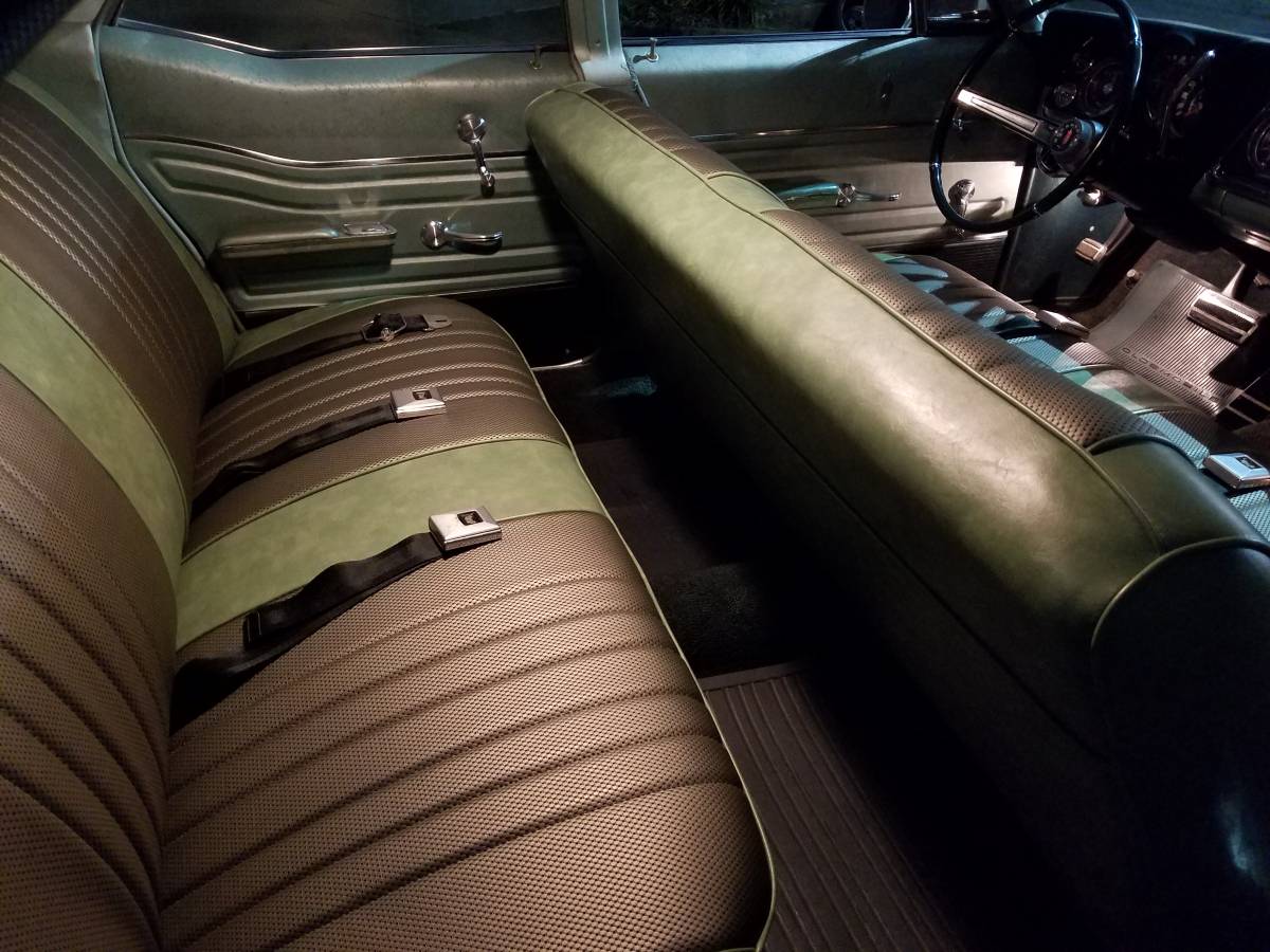 Oldsmobile-dynamic-88-1966-green-4