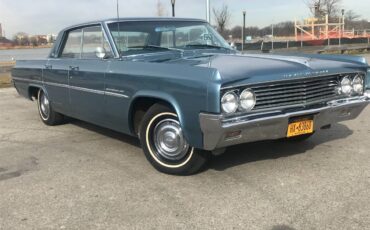 Oldsmobile-dynamic-88-holliday-1963-blue-13