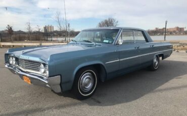 Oldsmobile-dynamic-88-holliday-1963-blue-2