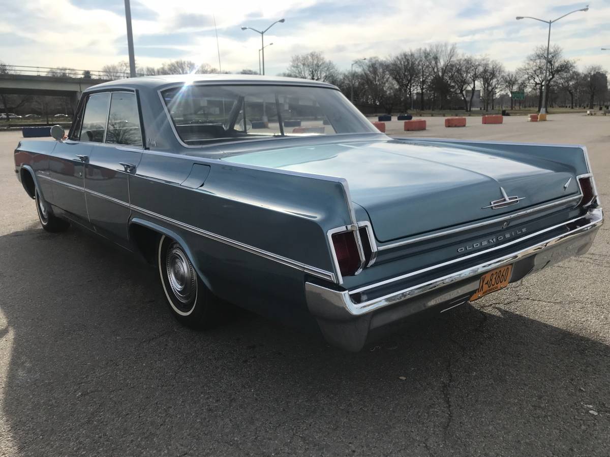 Oldsmobile-dynamic-88-holliday-1963-blue-20