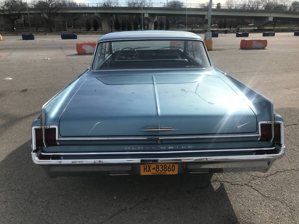 Oldsmobile-dynamic-88-holliday-1963-blue-21