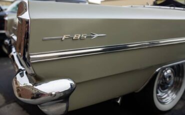 Oldsmobile-f85-cutlass-1963-green-5