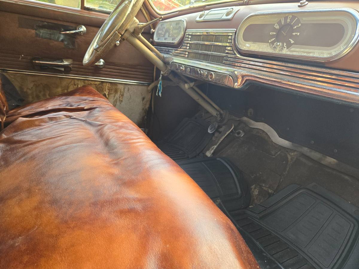 Oldsmobile-series-76-1948-red-5