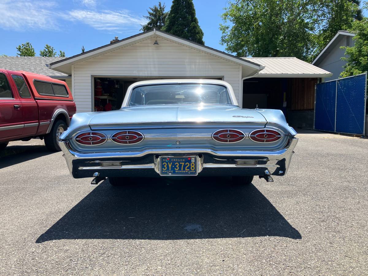 Oldsmobile-starfire-1962-blue-10