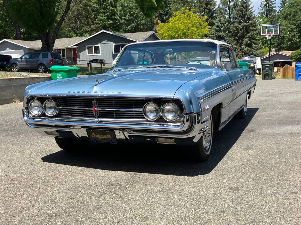 Oldsmobile-starfire-1962-blue-8