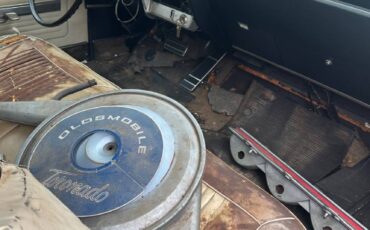 Oldsmobile-toronado-1966-silver-6